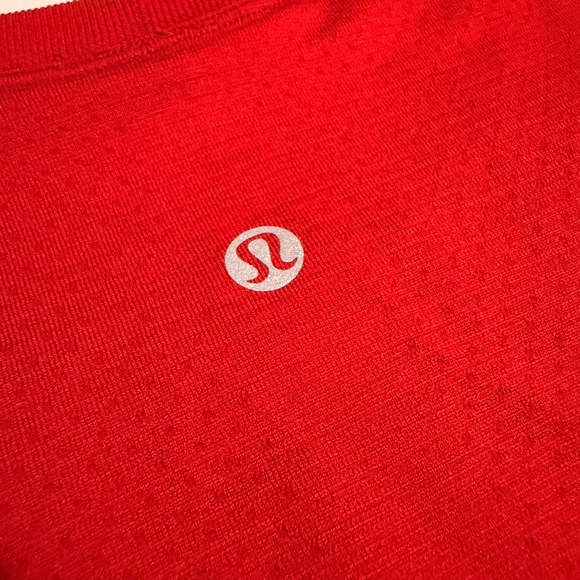 NWT Lululemon Swiftly Relaxed Long-Sleeve Shirt *Hip Length Dark Red Size 10 - Picture 6 of 6